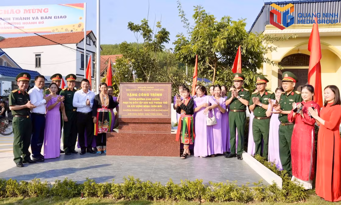 Binh đoàn 19 khánh thành, bàn giao tuyến đường thôn 10, phường Hoành Bồ