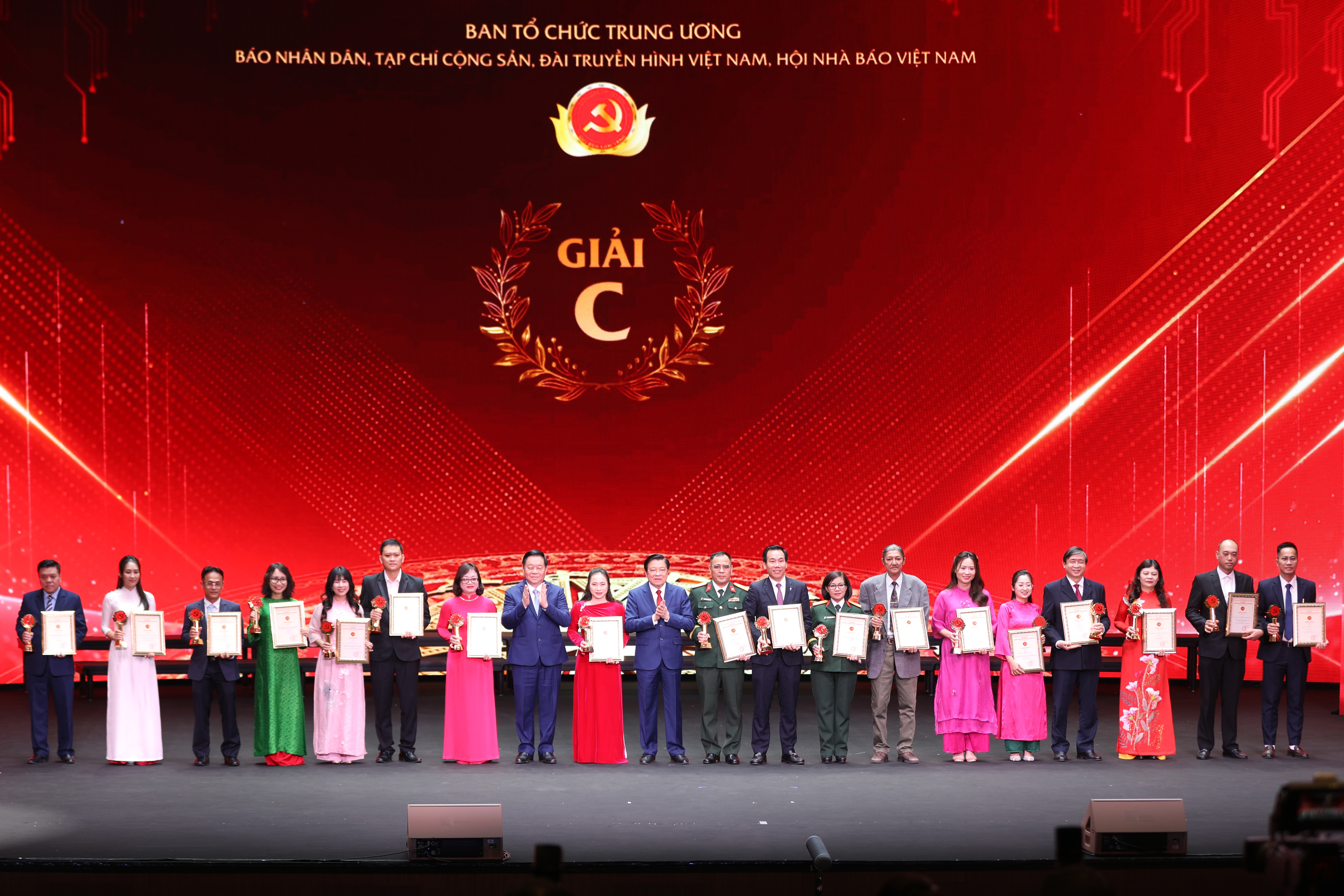Giải Búa liềm vàng