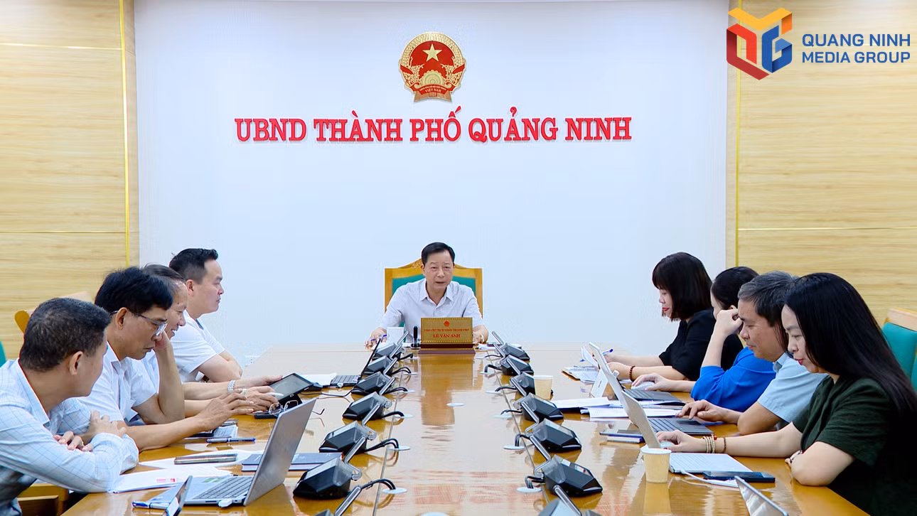 bqn_tr_quang-canh-cuoc-hop.jpg
