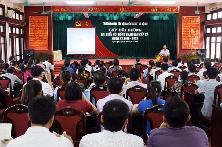 Quang cảnh buổi tập huấn.