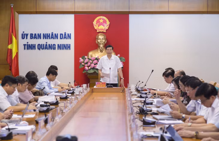 Đồng chí Nguyễn Đức Long, Phó Bí thư Tỉnh ủy, Chủ tịch UBND tỉnh phát biểu kết luận tại cuộc họp.