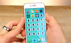 Tình trạng của iPhone khi nhiễm iXintpwn/YJSNPI.