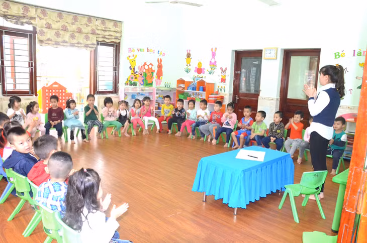 Một giờ học của lớp 4 tuổi trường Mầm non Hoa Hồng, TP Móng Cái 