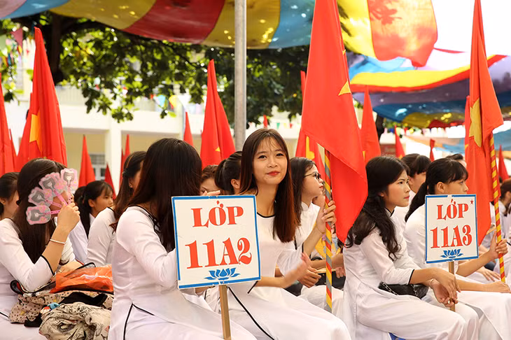 Hân hoan chào đón năm học mới.