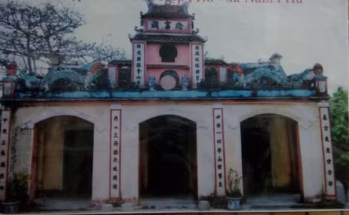 Đền Hợp Phố Ảnh: Văn Đông