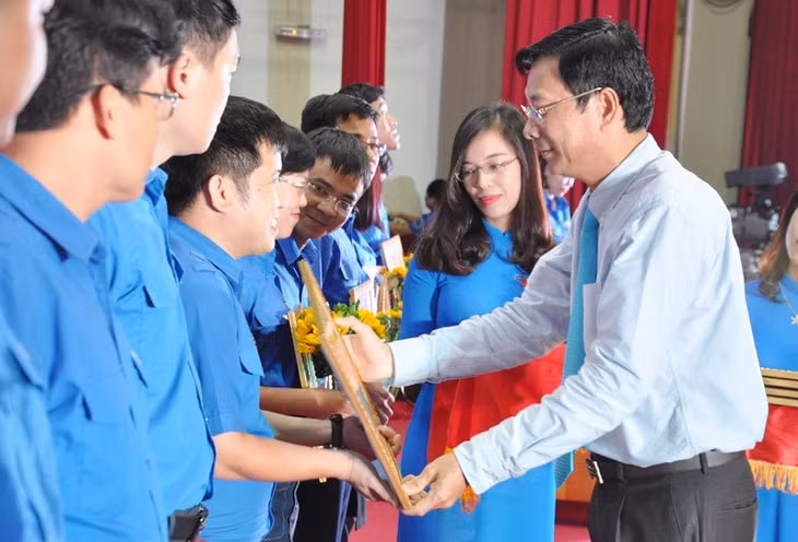 Đồng chí Nguyễn Văn Đọc,Bí thư Tỉnh uỷ,