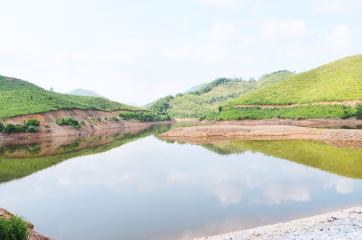 Hồ chứa nước Khe Lọng (xã Thanh Sơn, huyện Ba Chẽ)