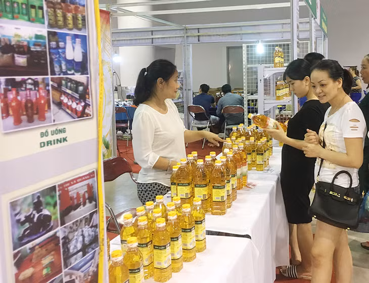 Hội chợ OCOP Quảng Ninh lần thứ V năm 2017 thú hút 54.000 lượt người tới tham quan mua sắm