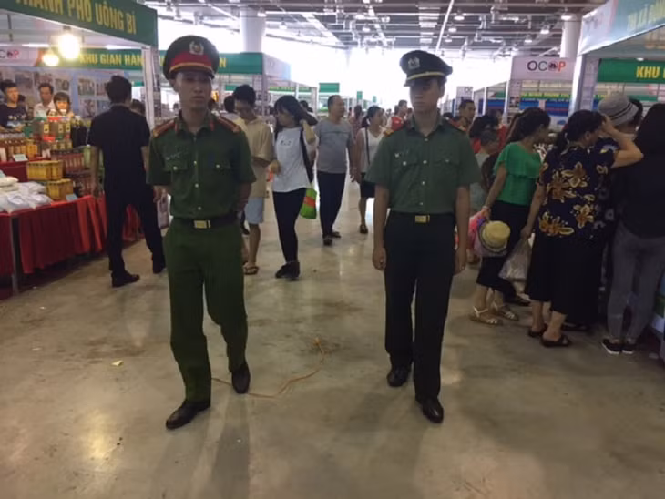 Công an TP Hạ Long TTKS đảm bảo ANTT tại Hội chợ Ocop lần thứ 5