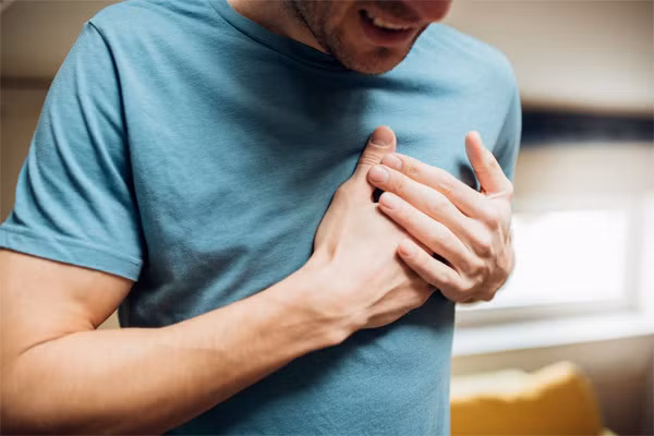 Cơn đau tim có thể có dấu hiệu trước cả tuần. Ảnh minh họa: Hackensack Meridian Health