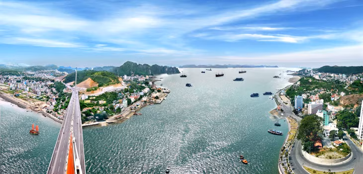 Hạ Long có vai trò “tâm” trong quy hoạch không gian phát triển “Một tâm – Hai tuyến – Đa chiều – Hai mũi đột phá” của Quảng Ninh.