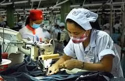 Người lao động làm việc theo hợp đồng thuê khoán thì không thuộc đối tượng tham gia BHXH bắt buộc