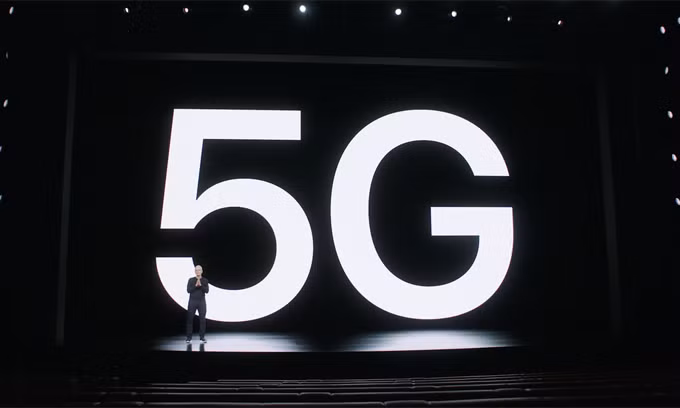 Apple lần đầu công bố iPhone tích hợp 5G. Ảnh: Apple.