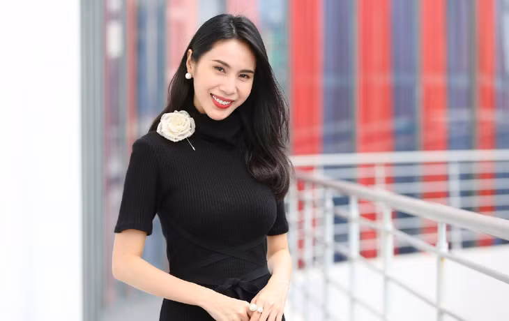 Ca sĩ Thuỷ Tiên.