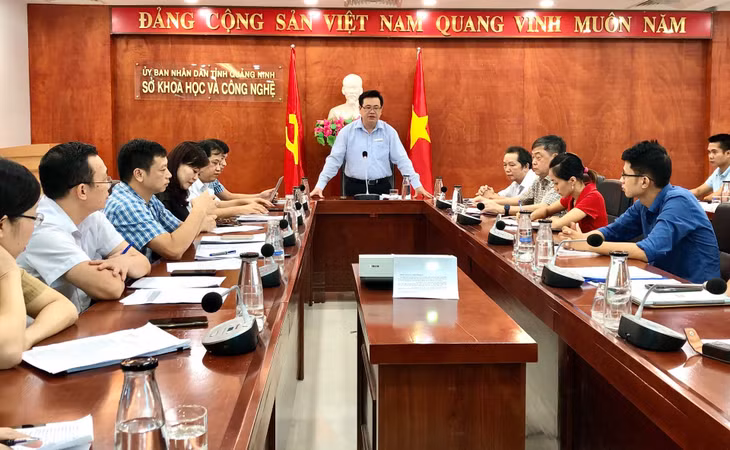 Các hoạt động đồng hành, hỗ trợ doanh nghiệp tiếp tục được ngành KH&CN tỉnh đẩy mạnh nhằm góp phần phục hồi hoạt động sản xuất kinh doanh. Trong ảnh: Lãnh đạo Sở KH&CN tổ chức họp giao ban các doanh nghiệp KH&CN trên địa bàn tỉnh.