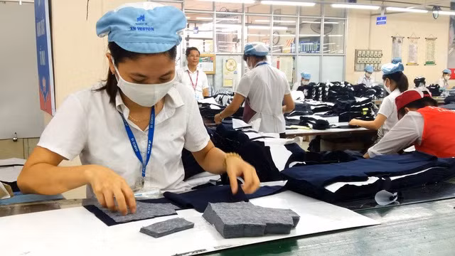Từ 2021, tuổi hưu của nam và nữ đều tăng từ 3-4 tháng