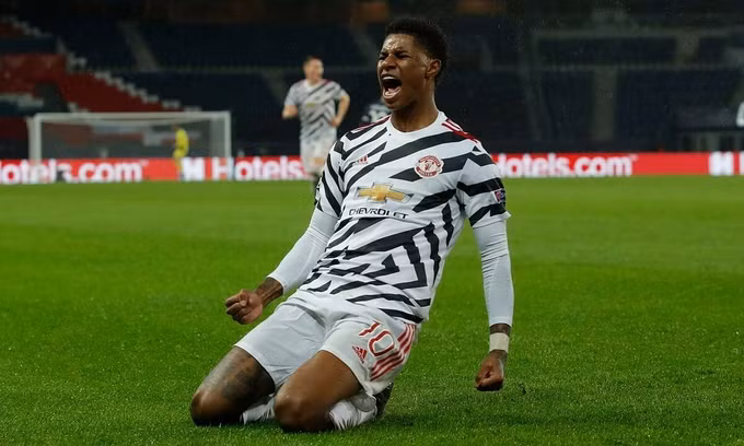 Ba bàn gần nhất của Rashford ở Champions League đều thực hiện trên sân khách. Ảnh: Gonzalo Fuentes/Reuters