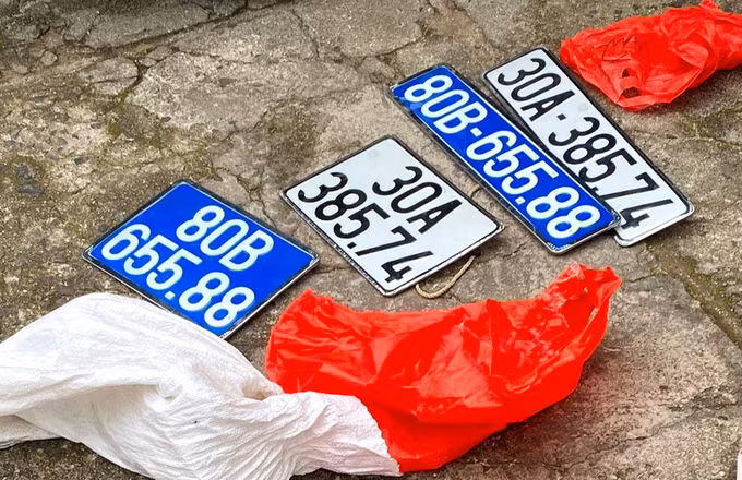 Biển số Hòa làm giả để đi lừa đảo. Ảnh: Hoài Thanh.