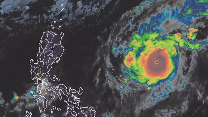 Ảnh vệ tinh bão Goni ở Tây Thái Bình Dương ngày 30/10. Ảnh: NOAA