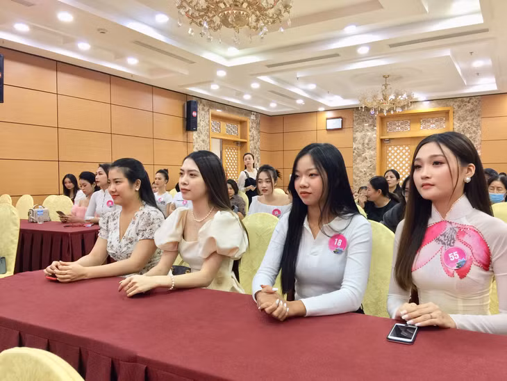 Các thí sinh tham gia vòng sơ khảo cuộc thi 