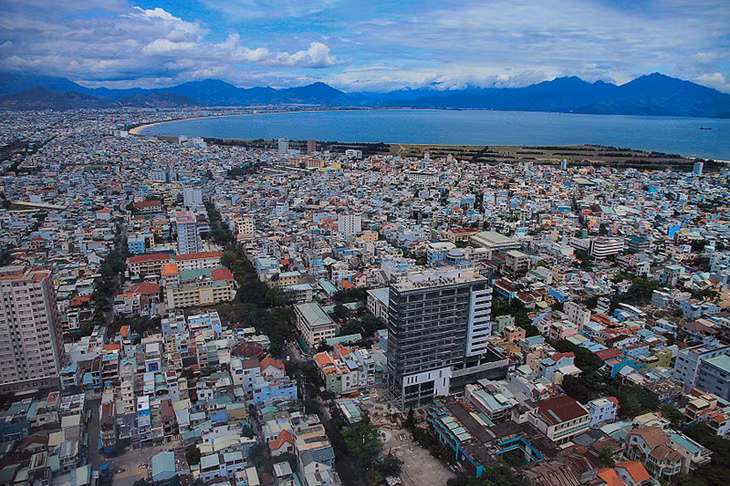 Ghi nhận của chúng tôi từ một số sàn phân phối bất động sản Nam Đà Nẵng, lượng giao dịch từ đầu năm đến nay tăng giao động từ 7 – 10%.