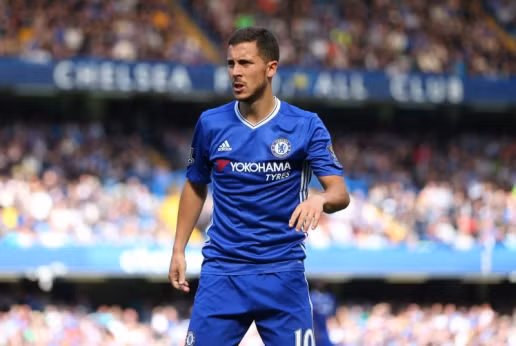  Hazard phải nghỉ thi đấu gần nửa tháng.