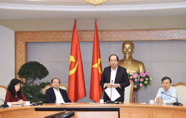 Bộ trưởng, Chủ nhiệm Văn phòng Chính phủ Mai Tiến Dũng phát biểu tại buổi làm việc. Ảnh: VGP/Quang Hiếu