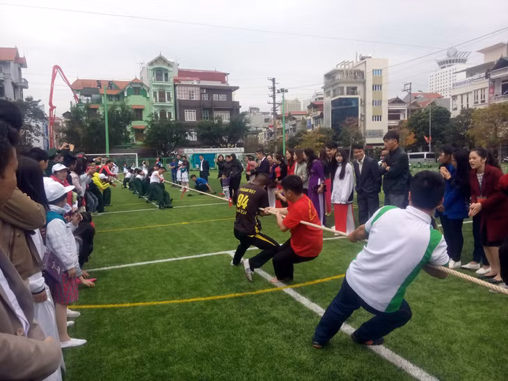 Nhiều môn thi đấu thể thao diễn ra sôi nổi