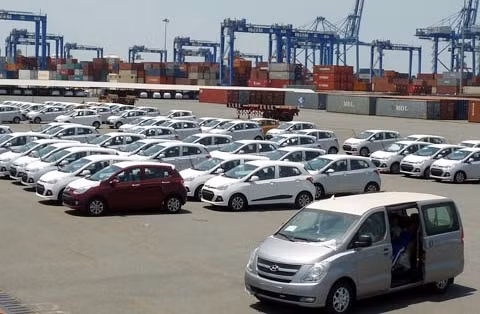 Ba tháng đầu năm nay, tổng lượng ô tô dưới 9 chỗ nhập về Việt Nam là 19 ngnìn chiếc, tăng gấp 169% về lượng và 82% giá trị so với cùng kỳ năm 2016.