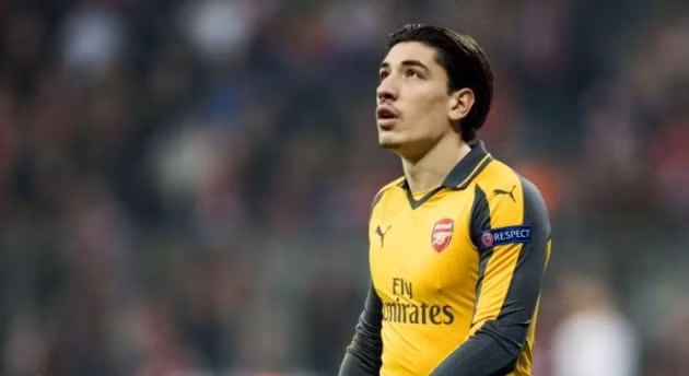  Giá của Bellerin quá đắt khiến Barca suy nghĩ lại. Ảnh: Metro.