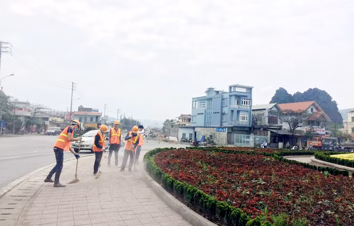 TP Cẩm Phả vừa hoàn thành việc nâng cấp, cải tạo vỉa hè, cây xanh tại khu vực phường Cẩm Đông.