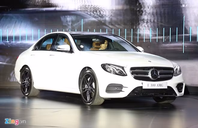 Khoảng 1.000 xe Mercedes tại Việt Nam bị ảnh hưởng bởi lỗi hệ thống điện.