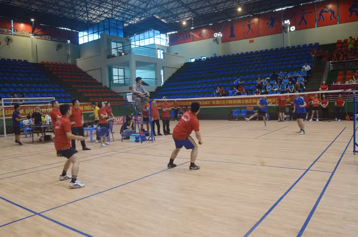 Các vận động viên thi đấu bộ môn cầu lông