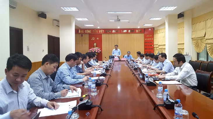 Đồng chí Nguyễn Xuân Ký, Phó Chủ tịch Thường trực HĐND tỉnh phát biểu tại buổi làm việc.