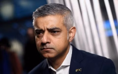 Thị trưởng London Sadiq Khan. Ảnh: Reuters