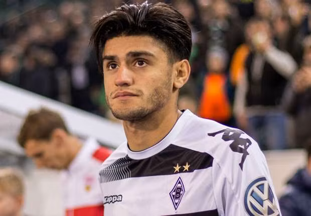  Dahoud sẽ là tân binh của Dortmund trong mùa giải mới.