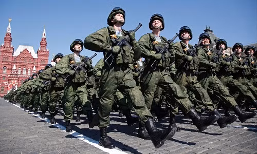 Binh sĩ Nga diễu hành trên Quảng trường Đỏ. Ảnh: Sputnik
