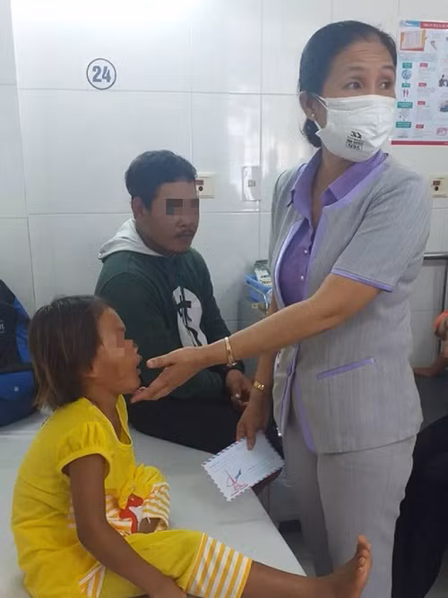 Sức khỏe bé N. đã tạm ổn. Ảnh: HOÀNG KIM