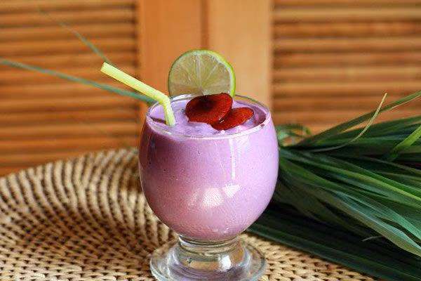 Nước khoai lang tím rất đẹp mắt, hương vị thơm ngon. Ảnh minh họa.