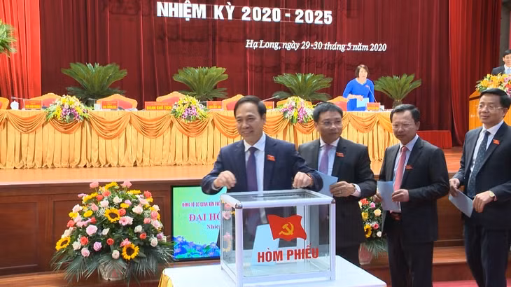 Các đại biểu bầu Ban Chấp hành nhiệm kỳ 2020 - 2025