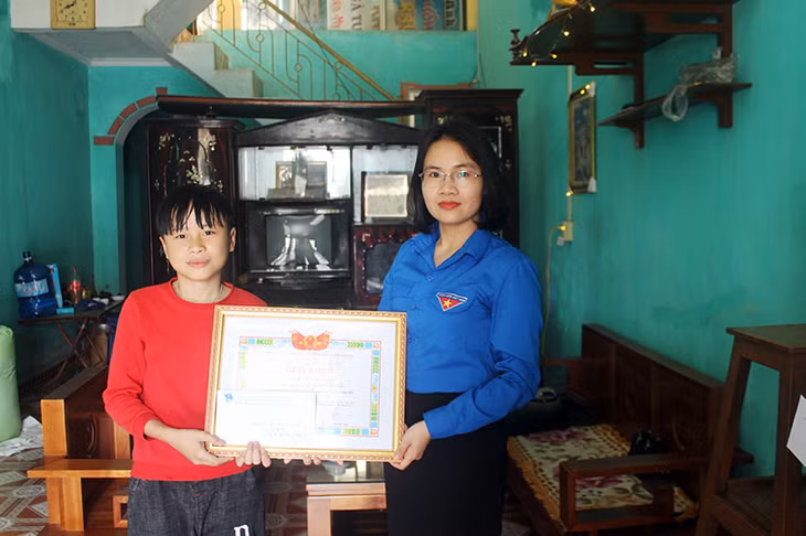 Em Đinh Đức Dũng, Trường THCS
