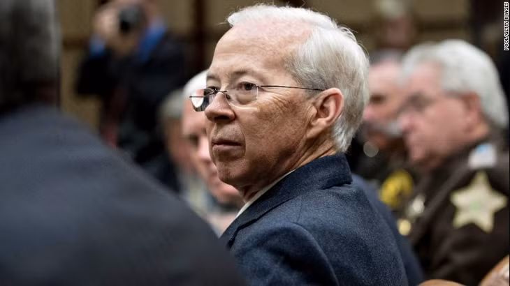Luật sư trưởng FBI Dana Boente. Ảnh: CNN