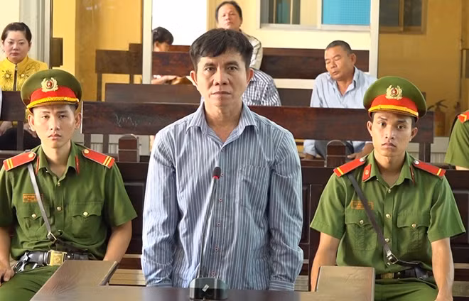 Bị cáo Hùng tại tòa.