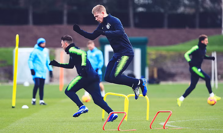 Cầu thủ Man City trên sân tập. Ảnh: MCFC.