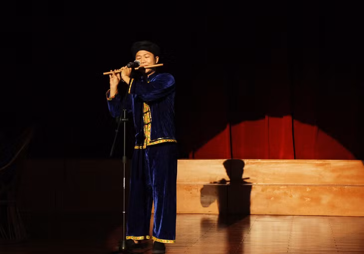 Độc tấu sáo trúc