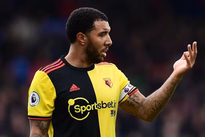 Đội trưởng Watford, Troy Deeney từ chối trở lại tập luyện vì không muốn bị dính Covid-19 gây nguy hiểm cho người thân trong gia đình