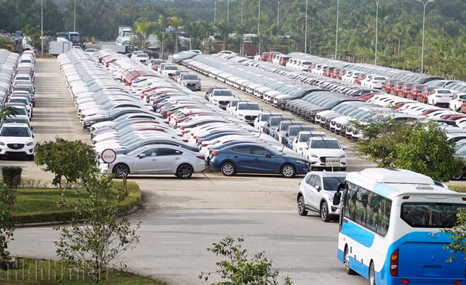 Doanh số bán ô tô 4 tháng đầu năm của các hãng xe giảm mạnh