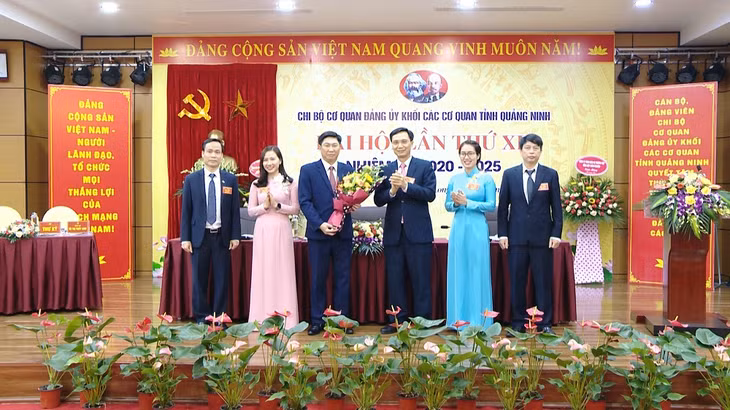 Ban Chấp hành Chi bộ cơ quan Đảng ủy Khối các cơ quan tỉnh Quảng Ninh ra mắt