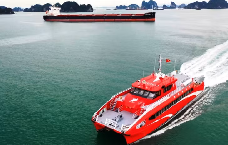 Tàu Tuan Chau Express sử dụng thiết bị động lực của hãng xe hơi nổi tiếng Rolls-Royce