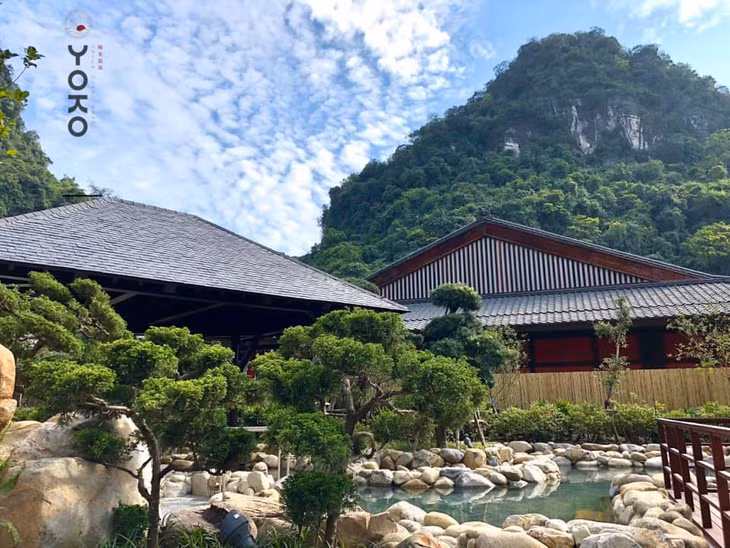 Khu nghỉ dưỡng suối khoáng nóng Yoko Onsen Quang Hanh do Tập đoàn Sun Group đầu tư, được